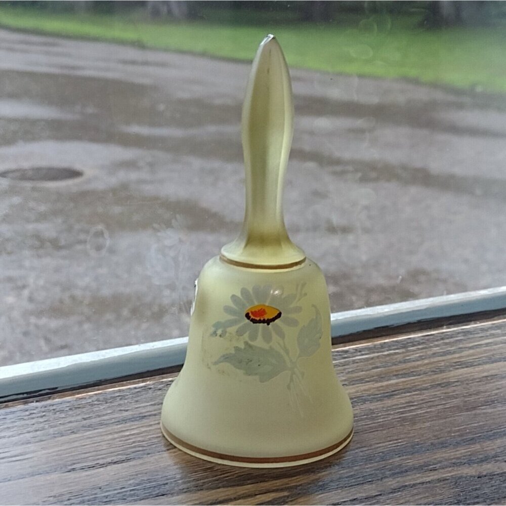 Vintage Westmoreland Yellow Satin Glass Bell Hand Painted Floral Flower Daisy